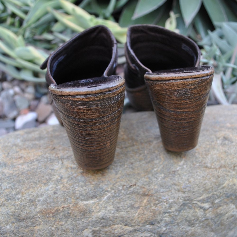 Born Brown Clogs - image 8